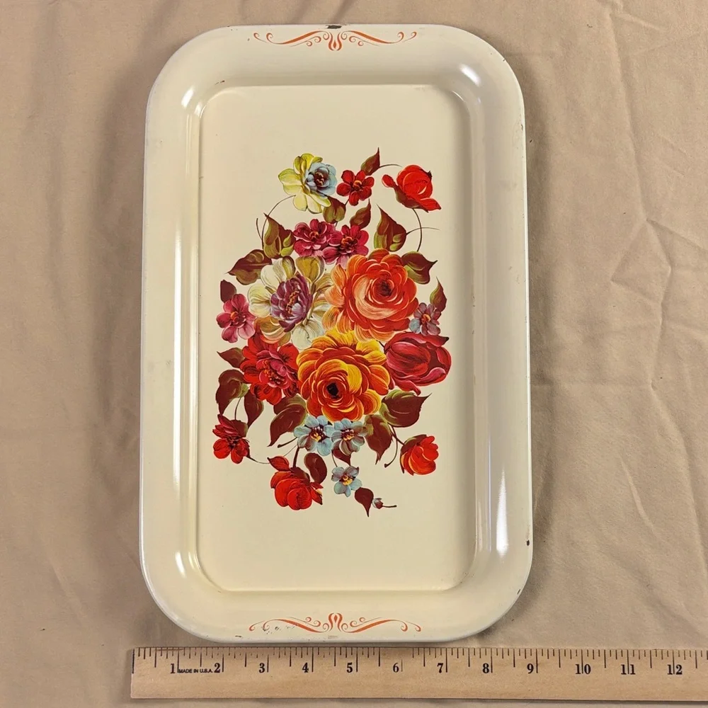 Vintage Ivory Floral Toleware Serving Trays‎ - Set of 4